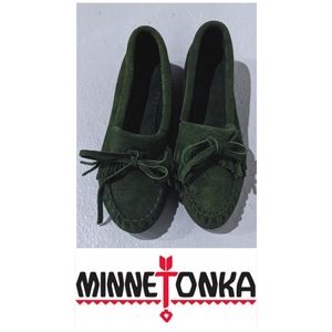 Forest green Minnetonka suede leather moccasins